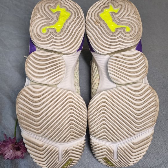 Nike Lebron 16 - Feb.2019 ‘Buzz Lightyear’ edition Size US10 - Picture 4 of 7
